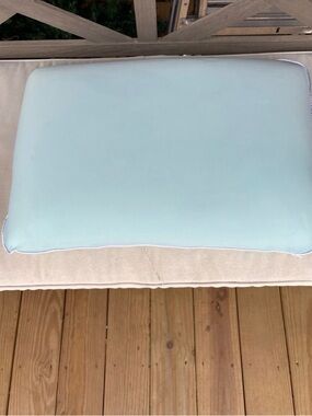 Sealy Firm Memory Foam Pillow Standard Size New